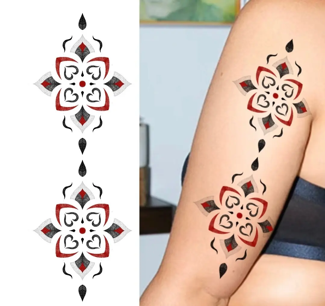 Exemple de placement (sur le haut du bras) d'un tatouage ornemental coréen dessiné par YungTattooing