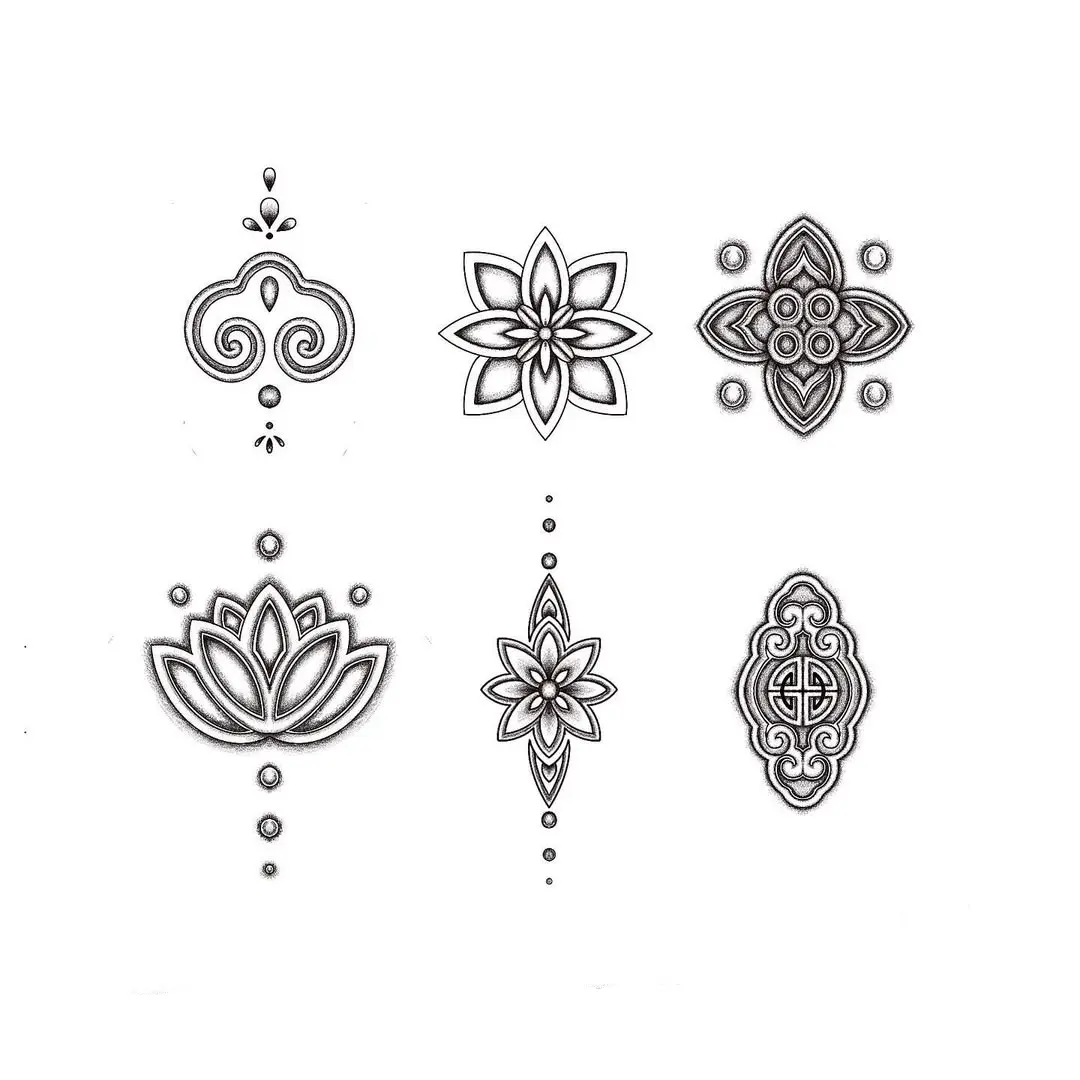 Flashs ornementaux pour tatouages de la poitrine